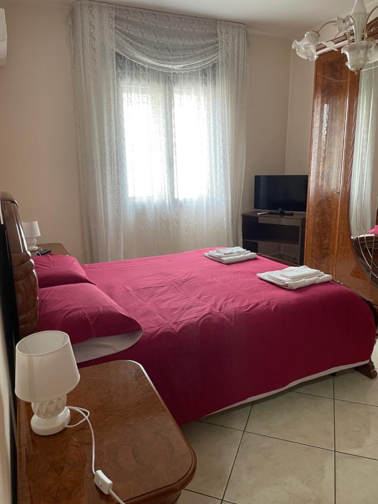 Casa San Francesco Apartment Mondragone Ngoại thất bức ảnh